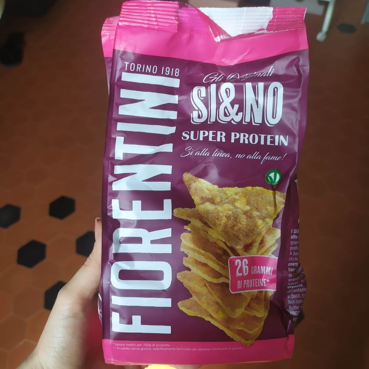 photo of Fiorentini snick snack Chips di lenticchie rosse shared by @carliperli on  22 Apr 2023 - review