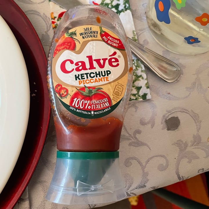 photo of Calvé Ketchup piccante shared by @margherita107 on  25 Dec 2022 - review