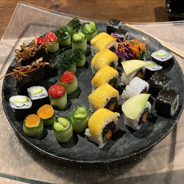 photo of Restaurante Garoçá Combinado Vegano de Sushis shared by @giulianaleite on  31 May 2023 - review