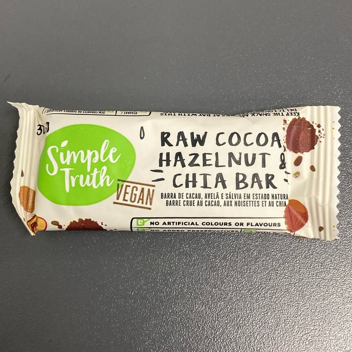 photo of Simple Truth Raw Cocoa, Hazelnut & Chia Bar shared by @catherinews on  12 Jun 2023 - review