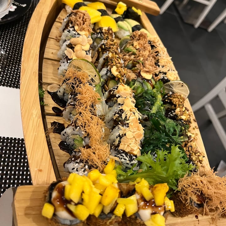 photo of Itasushi Wok Yang Pomezia sushi vegan shared by @carlottagardiola on  29 Mar 2023 - review