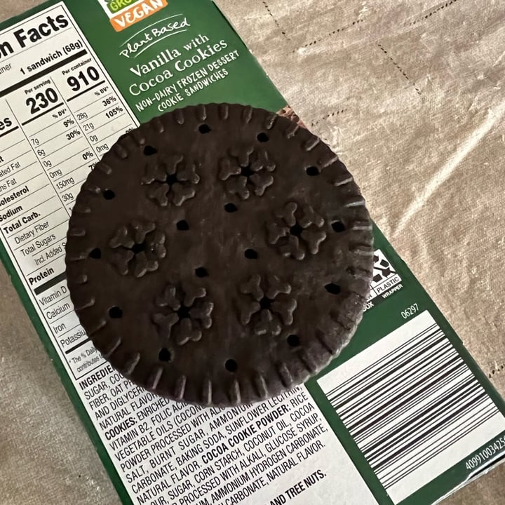 photo of Earth Grown Vanilla with Cocoa Cookies shared by @annettej on  07 May 2023 - review