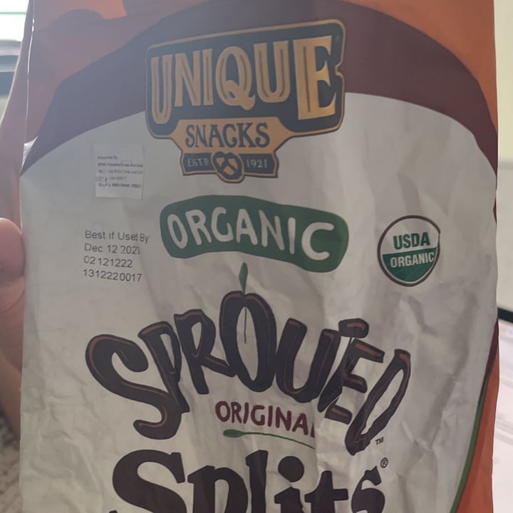 photo of UNIQUE snacks Original splits pretzels shared by @cinnamonsticks on  24 May 2023 - review