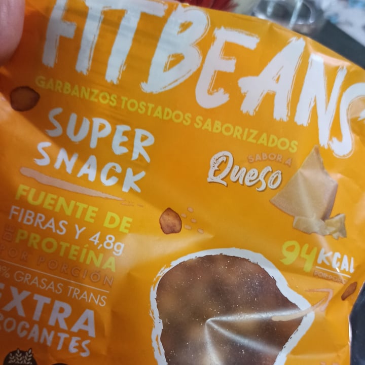 photo of Fitbeans Garbanzos Tostados Saborizados Sabor Queso shared by @yazalmonacid on  16 Mar 2023 - review