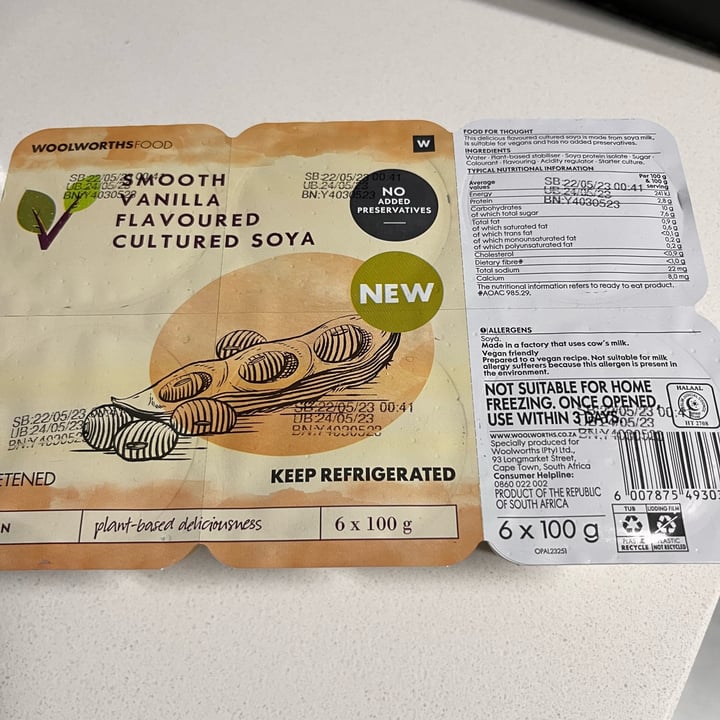 photo of Woolworths Vanilla Soya Yoghurt shared by @melveegan on  20 May 2023 - review