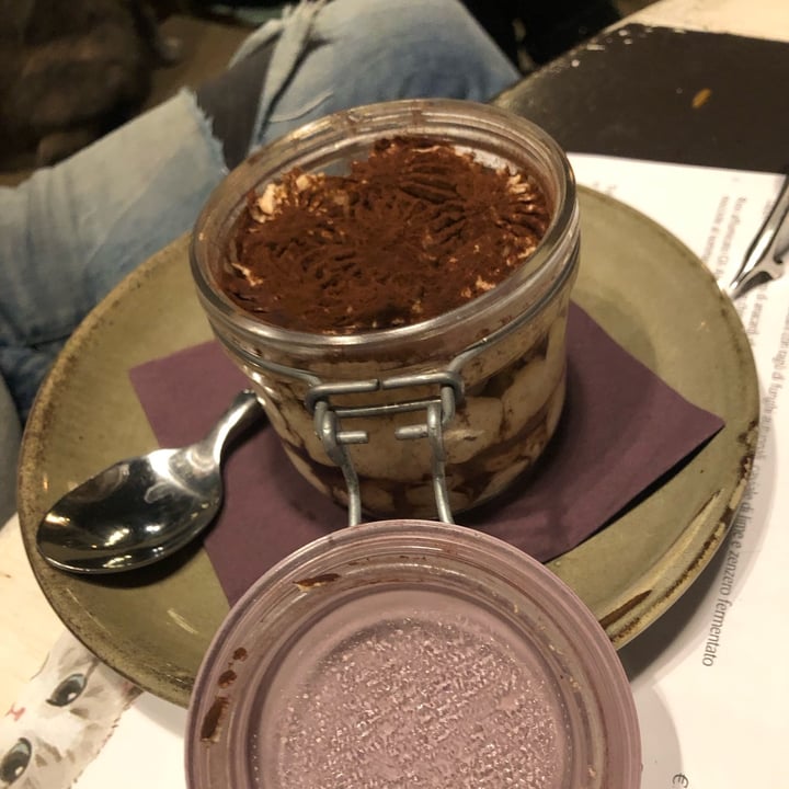 photo of Romeow Cat Bistrot Tiramisù shared by @violettaplantbased on  23 Dec 2022 - review