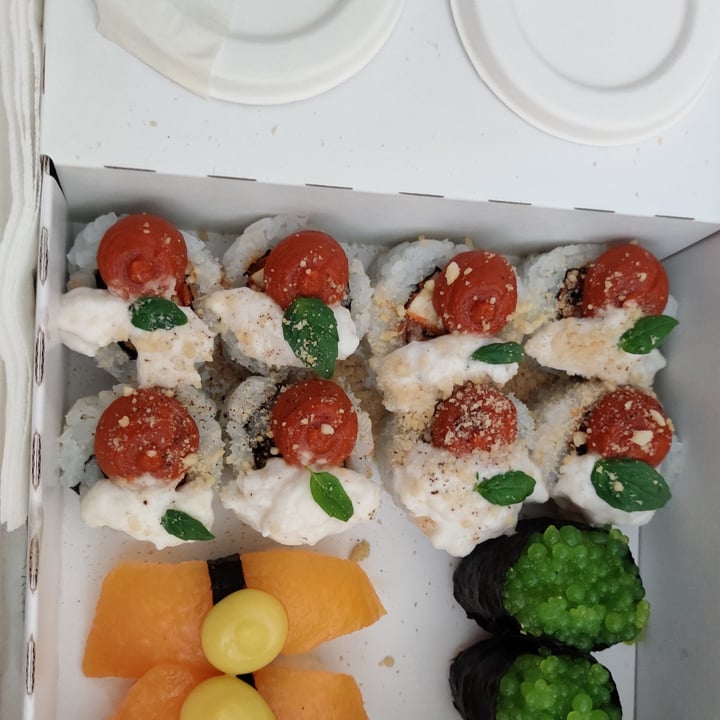 photo of EssenzaSushi Parmigiana Roll shared by @eikelorents on  15 Jul 2023 - review