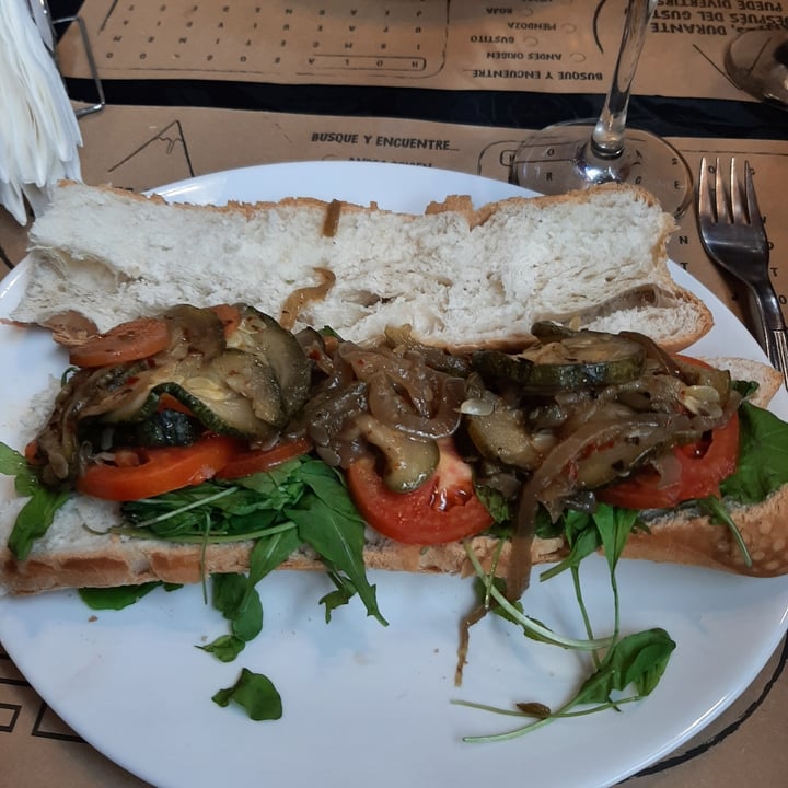 photo of Atis Bar Sandwich vegano shared by @adiloretto on  29 Jul 2023 - review