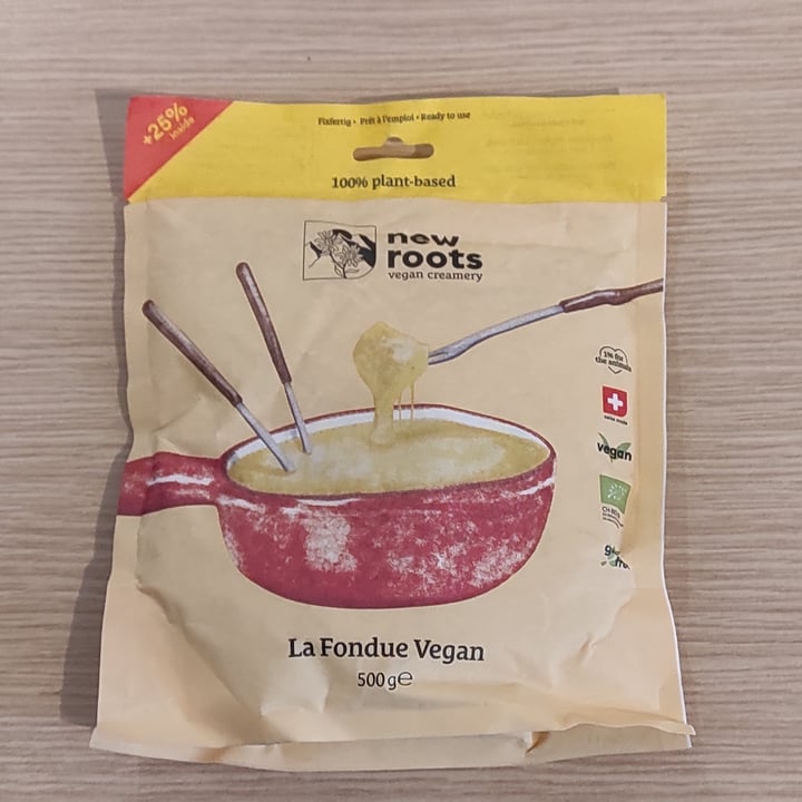 photo of New Roots Fondue Vegan shared by @niklabelloli1 on  29 Jan 2023 - review