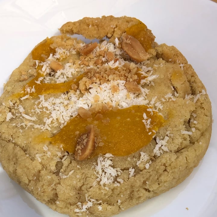 photo of Gurou coconut mango cookie shared by @grisoucat on  13 Aug 2023 - review