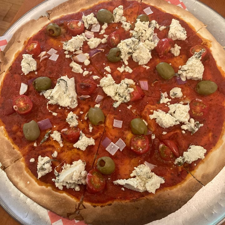 photo of Eve Olive Greek Pizza shared by @miranda24680 on  26 Jun 2023 - review