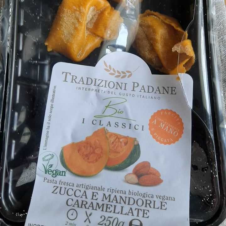 photo of Tradizioni Padane Ravioli di Zucca E Mandorle shared by @sofiavagebond on  06 Mar 2023 - review