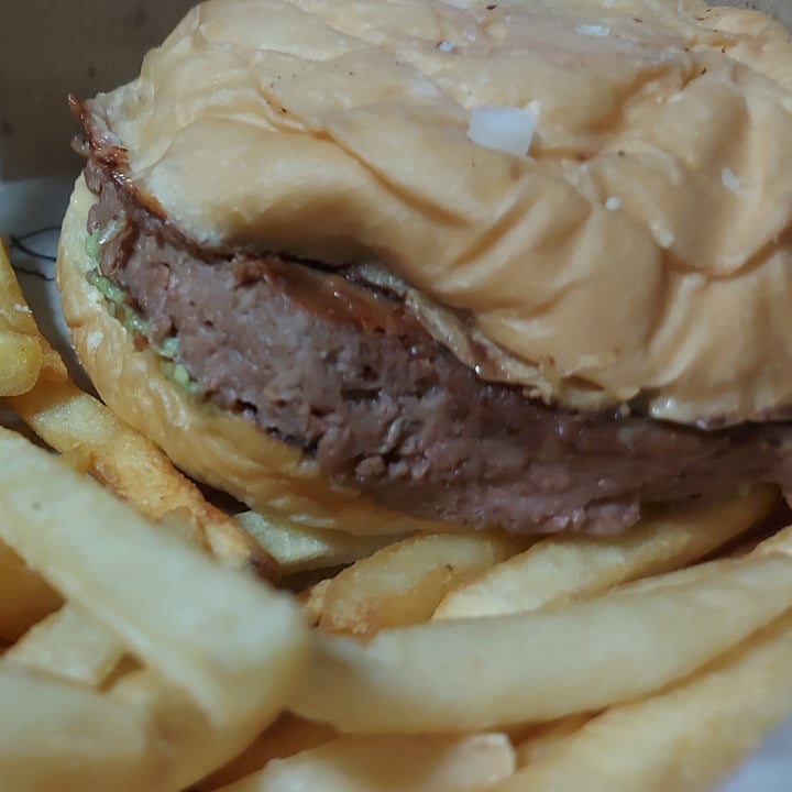 photo of The Laundry Garage Burger Vegana shared by @andyfurlani on  21 Mar 2023 - review