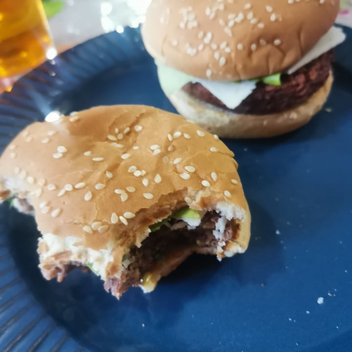 photo of Not burger Hamburger vegano shared by @angelaramirez on  06 May 2023 - review