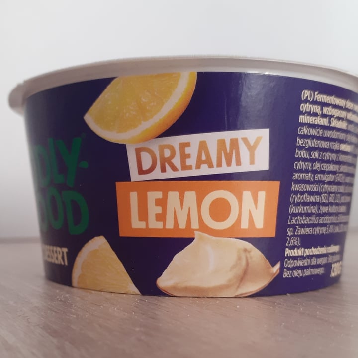 photo of ODDLY GOOD dreamy lemon shared by @pedroparedes on  14 May 2023 - review