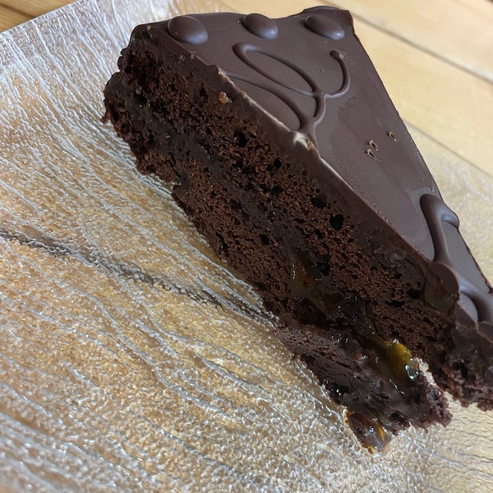 photo of Aromaticus sacher torta shared by @ericadavide on  09 Apr 2023 - review