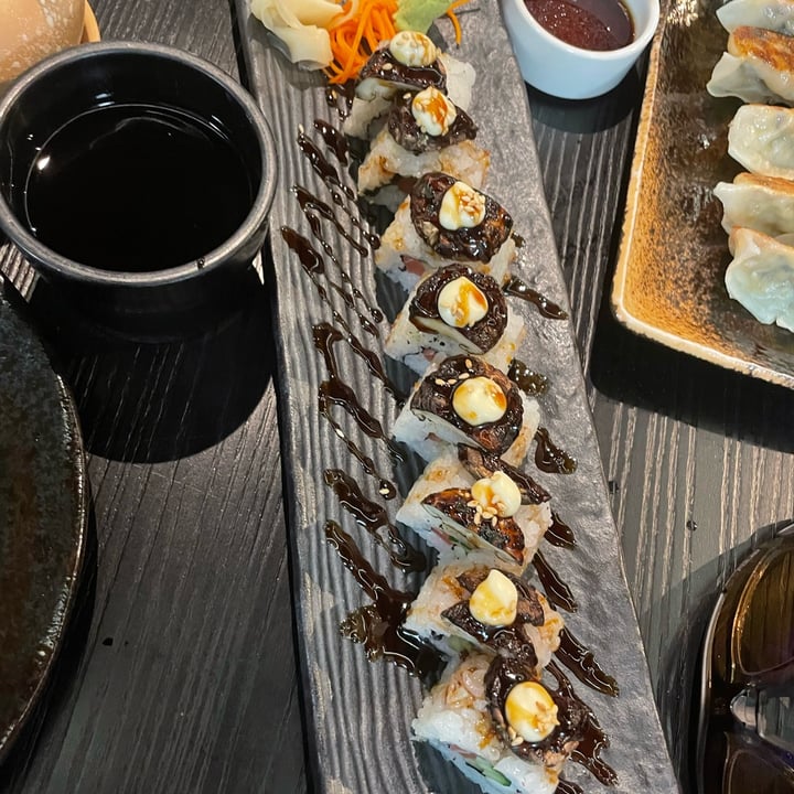 photo of Herbivore Shiitake Maki shared by @csquaree on  14 May 2023 - review