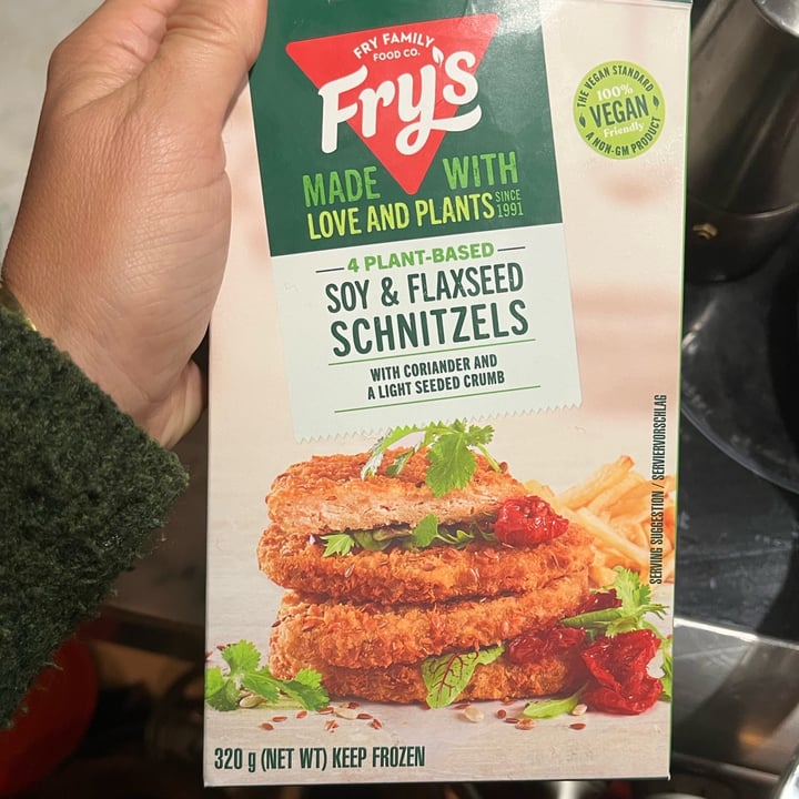 photo of Fry's Family Food 4 Soy & Flaxseed Schnitzels shared by @gabriellademartino on  30 Dec 2022 - review