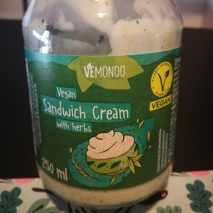 photo of Vemondo Sandwich Cream With Herbs shared by @yakora on  12 Aug 2023 - review
