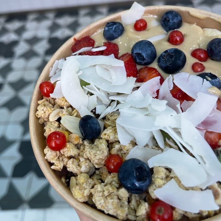 LAB cold press and salad mess Rovinj, Croatia Oats & HomeMade Granola Review abillion