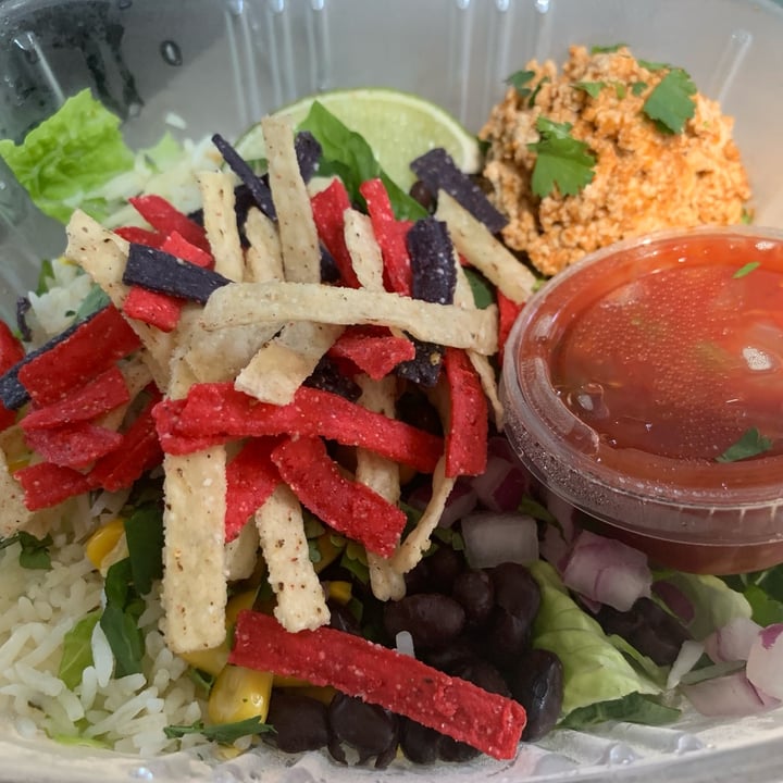 photo of Soulshine Vegan Café Southwest Salad shared by @allhess on  14 Jul 2023 - review