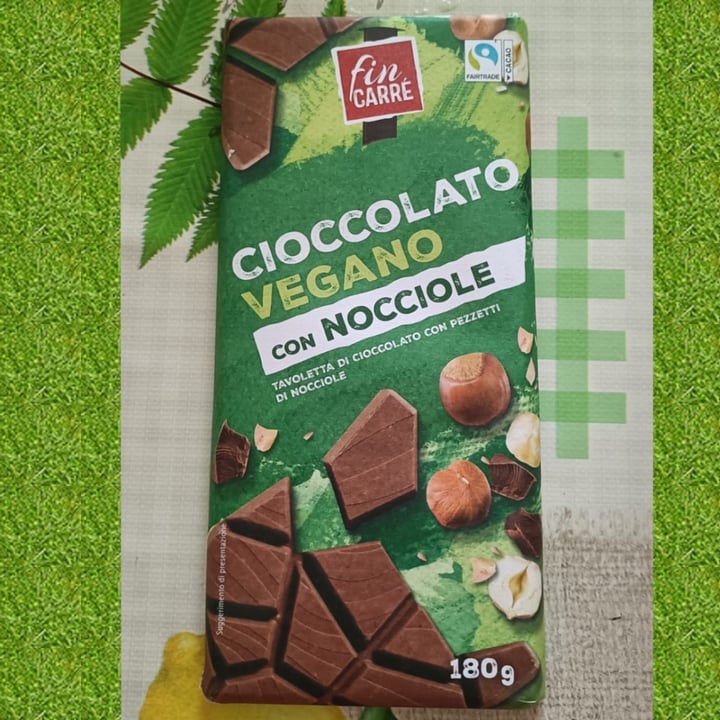 photo of Fin Carré Cioccolato con nocciole shared by @dippy on  14 Feb 2023 - review