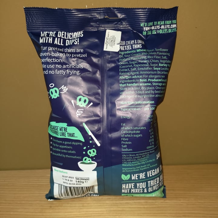 photo of Olly's Pretzels Olly’s Pretzels Thins Sour Cream And Onion shared by @stevenneoh on  13 Apr 2023 - review