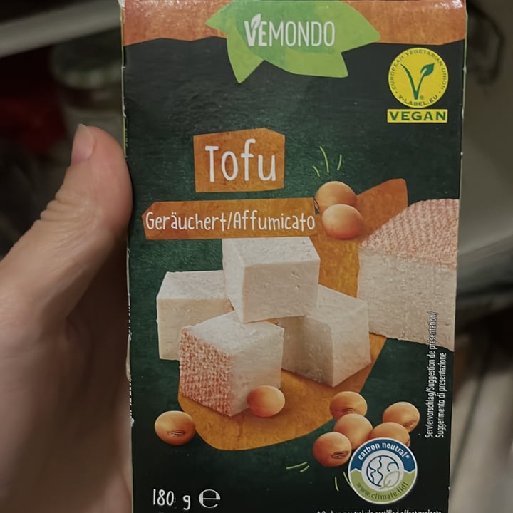photo of Vemondo Tofu affumicato shared by @vulcanoattivo on  07 Jan 2023 - review