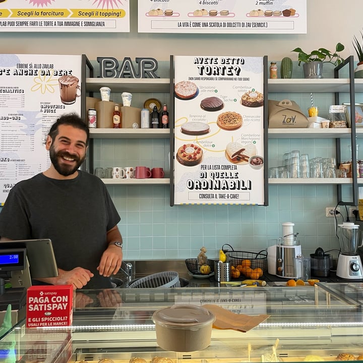 photo of Zucchero a Velò Hummus di Ceci con Waffle Al Basilico shared by @ostro on  03 May 2023 - review