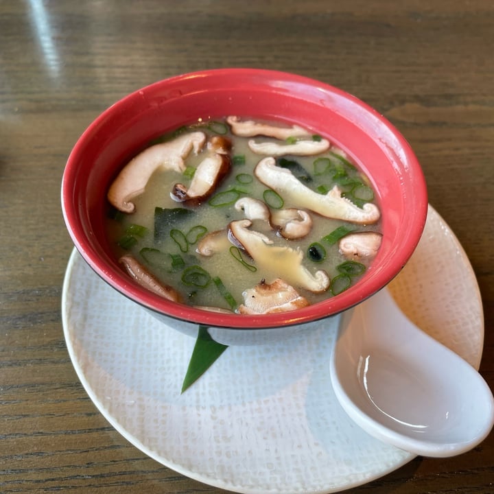 photo of Blue Sushi Sake Grill Miso soup shared by @srw4 on  01 Apr 2023 - review