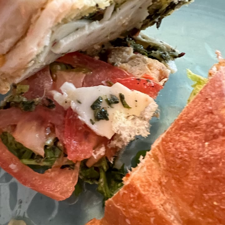 photo of PARLOUR VEGAN BAKERY® BOCA Chimichurri Chik’n Sandwhich shared by @allycat38 on  17 Feb 2023 - review