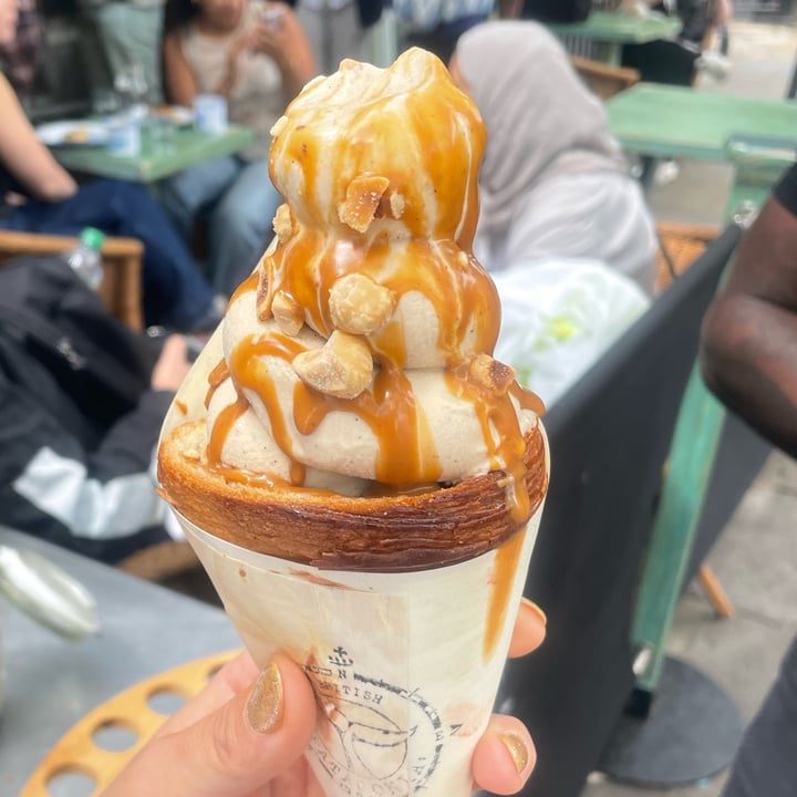 photo of British Patagonia Icecream croissant shared by @neets on  01 Jul 2023 - review