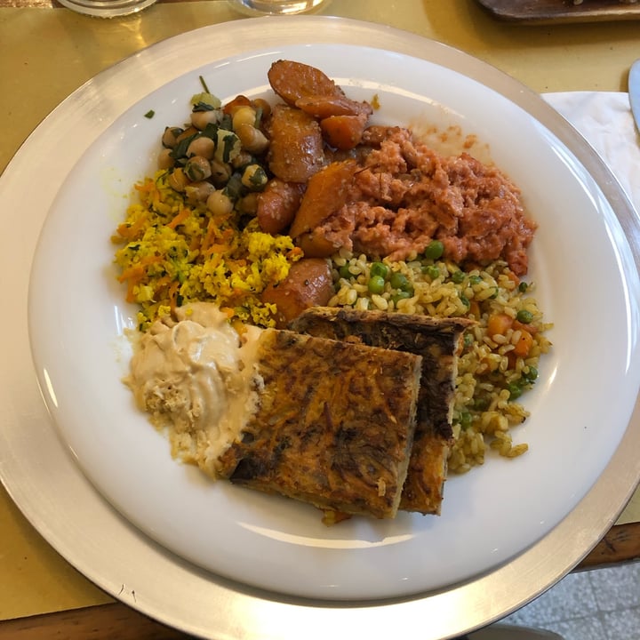 photo of CIBO' Vegan food Piatto Misto shared by @clxolao on  15 May 2023 - review