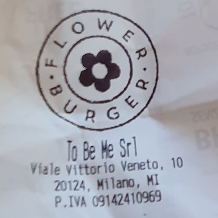photo of Flower Burger Funky Cecio Vegan Burger shared by @francescarest on  10 Aug 2023 - review