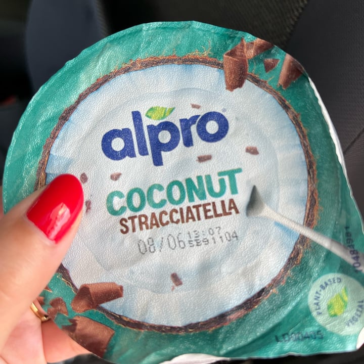 photo of Alpro Absolutely Coconut Stracciatella shared by @siria99 on  05 May 2023 - review