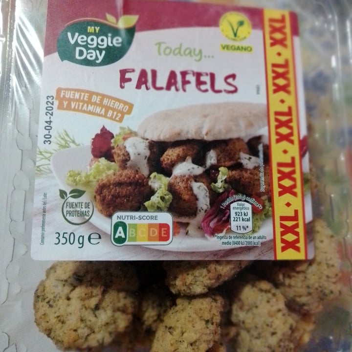 photo of My veggie day Falafels shared by @berengueremy on  29 Apr 2023 - review