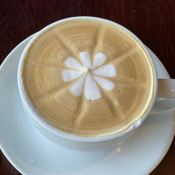 photo of The Grain Café Vanilla Oat milk Latte shared by @veganshugah on  08 Jan 2023 - review