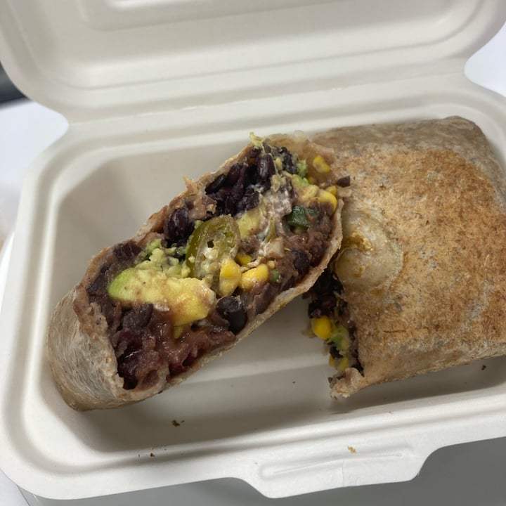 photo of The Fussy Vegan Gardens Lunchtime Burrito shared by @chello95 on  05 Jul 2023 - review