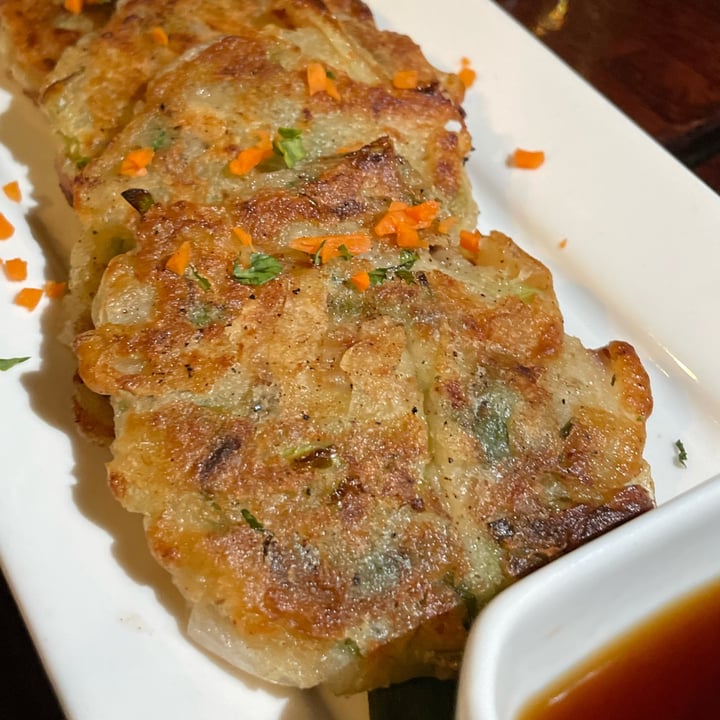 photo of Franchia Vegan Cafe Crispy Scallion Pancakes shared by @plantnats on  28 Apr 2023 - review