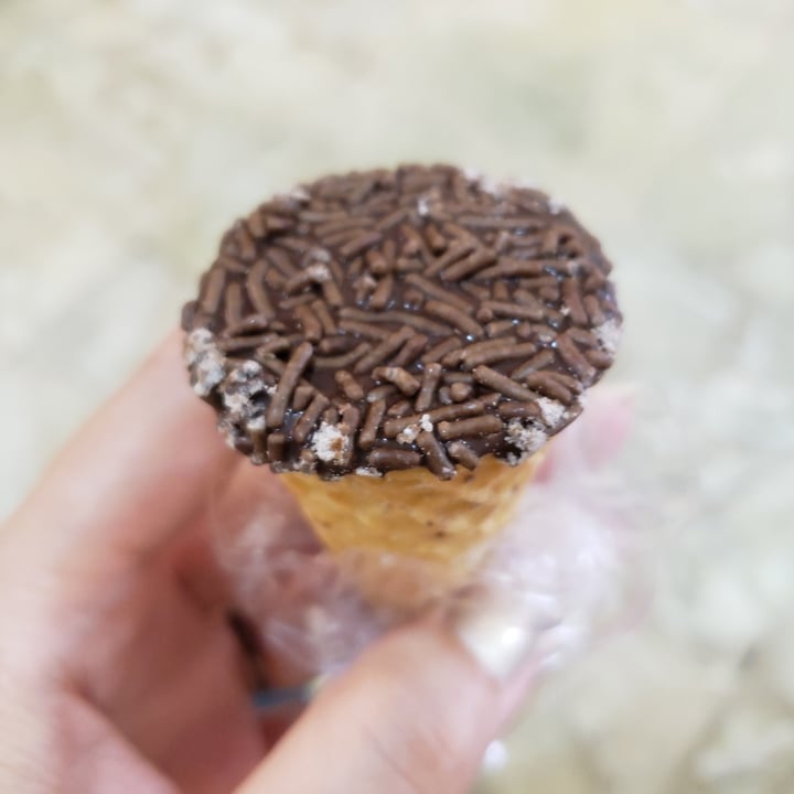 photo of Conection Cones Trufados Cone de Brigadeiro shared by @scs on  02 Mar 2023 - review