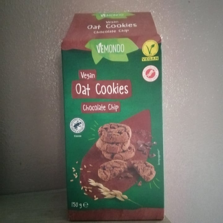 photo of Vemondo Vegan Oat Cookies Chocolate Chip shared by @valevalentina on  27 Mar 2023 - review