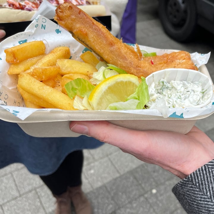 photo of No Catch Smoked vegan haddock & chips shared by @alistar on  16 Apr 2023 - review