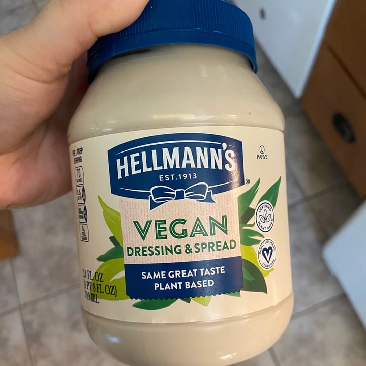 photo of Hellmann’s Hellman’s Vegan Mayonnaise shared by @daniellebruesch on  26 Mar 2023 - review