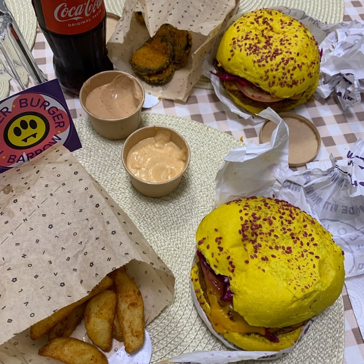 photo of Flower Burger barrow burger shared by @tecla on  26 Apr 2023 - review