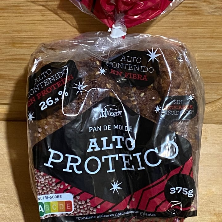 photo of Pan Milagros Pan De Molde Alto proteico shared by @blackjack101 on  20 May 2023 - review