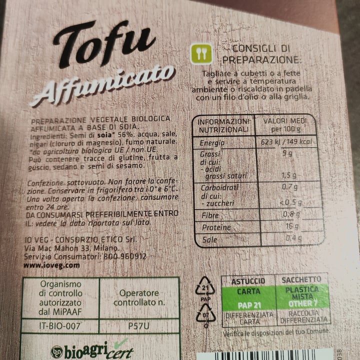 photo of IO VEG tofu affumicato shared by @unazampaperlaspagna on  23 Apr 2023 - review