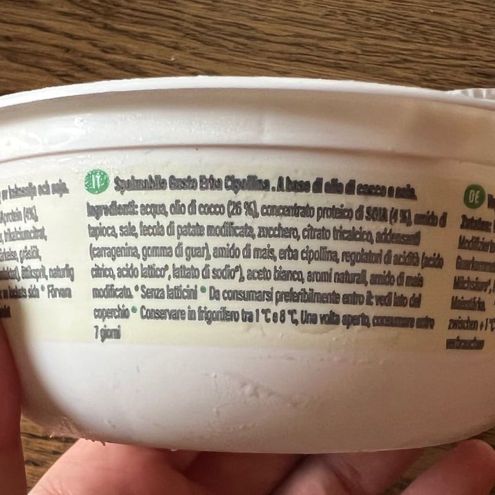 photo of vegan island Chive Spread shared by @millula on  03 Aug 2023 - review