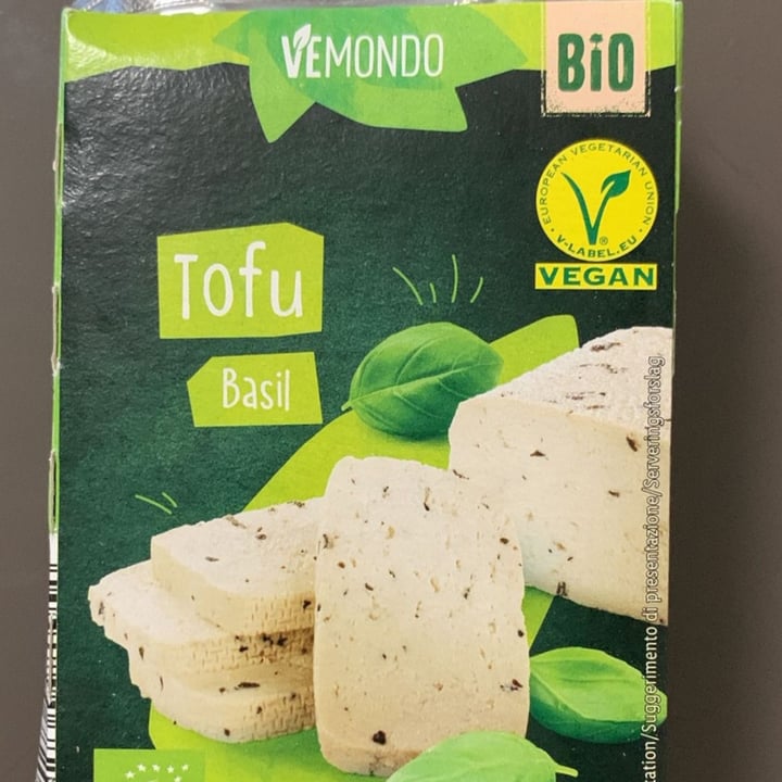 photo of Vemondo Basil tofu shared by @riccardogarello on  27 Jul 2023 - review