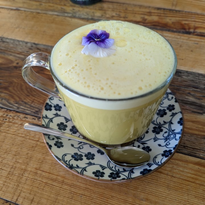 photo of Meraki Market Café Turmeric Latte shared by @mattyoladipo on  14 Mar 2023 - review