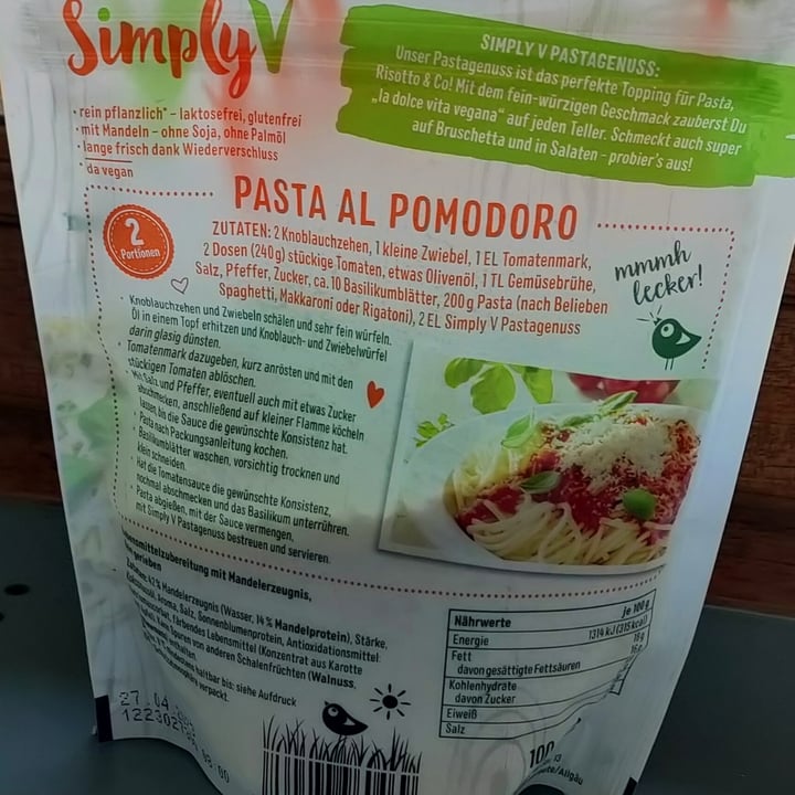 photo of Simply V Rein pflanzlicher Pastagenuss shared by @irene80 on  04 Mar 2023 - review